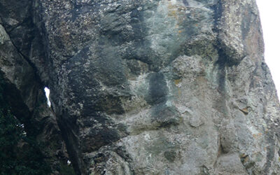 IL VOLTO MEGALITICO DI BORZONASCA