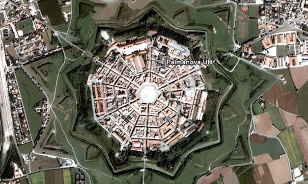 UNA PERFETTA CITTÀ A FORMA DI STELLA
