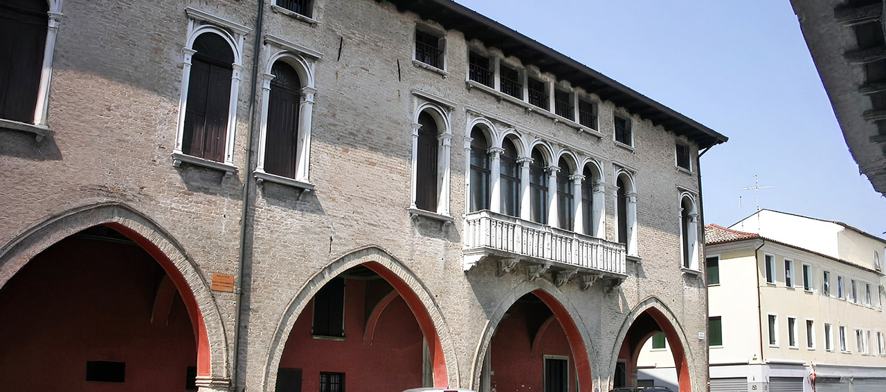L’ALCHIMIA DELL’ARCHITETTURA MUSICALE E L’ISTINTO PROTETTIVO DELLA GRU