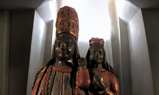 UNA CURIOSA MADONNA NERA 