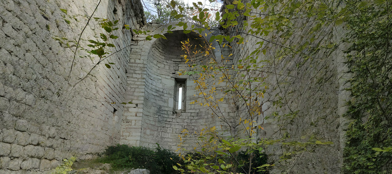 L’ABBAZIA DI SANTO STEFANO IN MANCIANO E LA LEGGENDA DEI SUOI TESORI