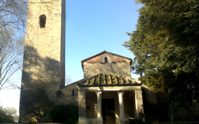 TRIPLICI CINTE IN UNA CHIESA MILLENARIA