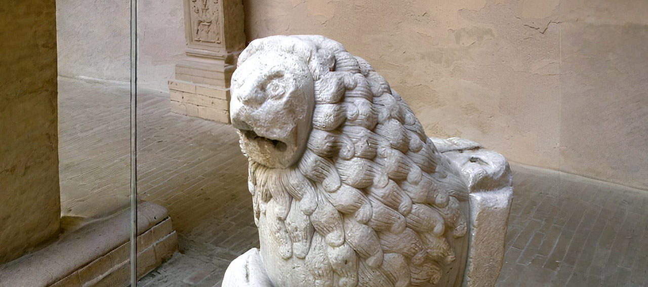 IL LEONE APPARTENUTO A DUE IMPERATORI