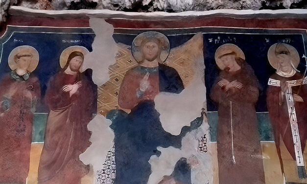 ESADATTILIA NEL SANTUARIO DELLA GROTTA DEL CROCIFISSO. E QUALCHE MISTERO TEMPLARE…