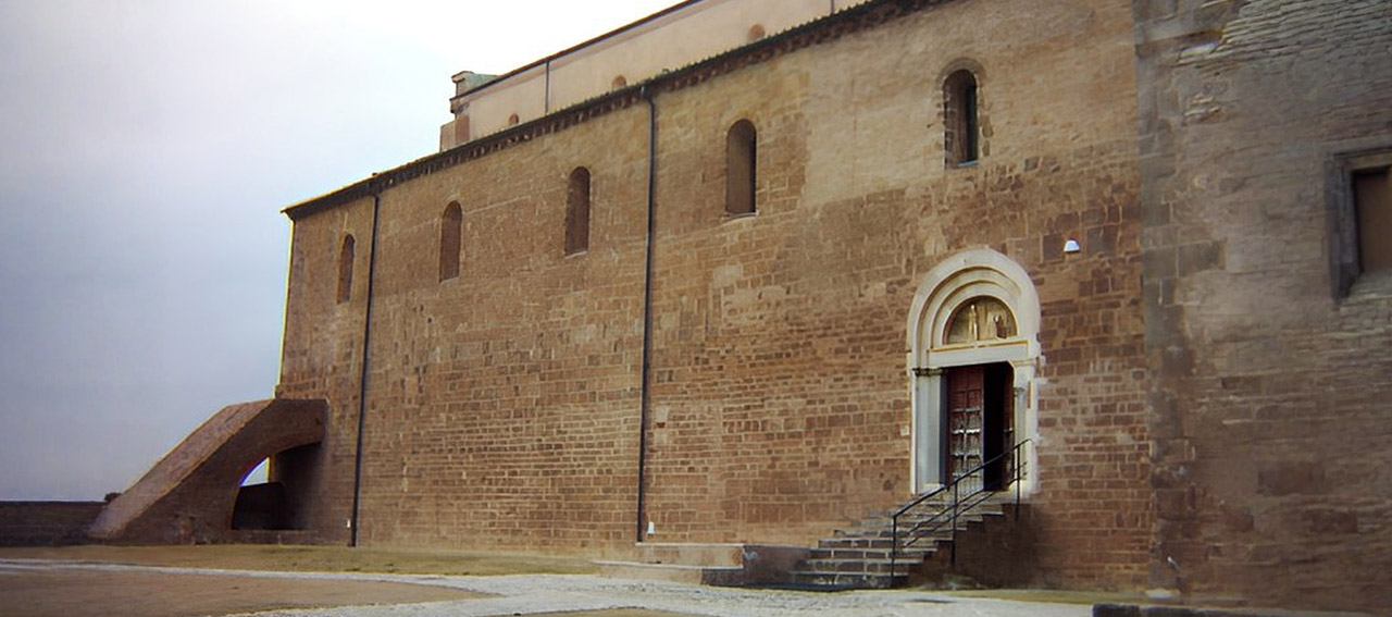LA CUSTODE DEL GRAAL?