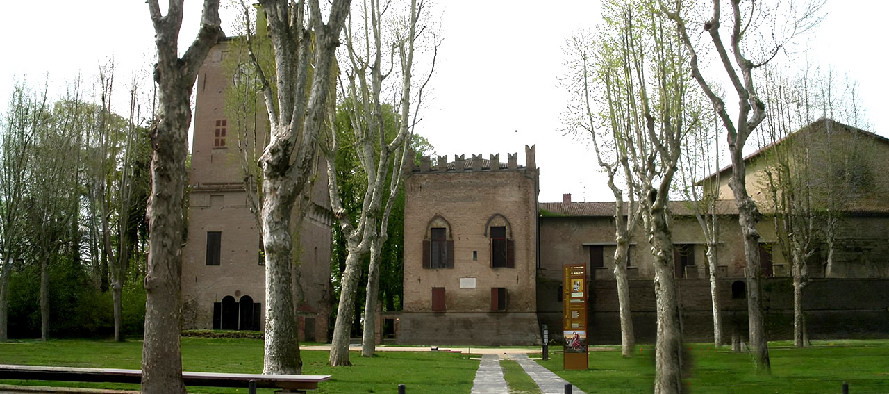 L’ALCHIMIA DELL’ASINO D’ORO E IL FANTASMA DELLA GIOVANE FANCIULLA