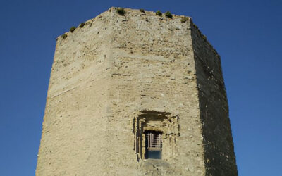 GLI ORIENTAMENTI ARCHEOASTRONOMICI DELLA TORRE DI FEDERICO AD ENNA ED IL SIMBOLISMO DELL’OTTAGONO