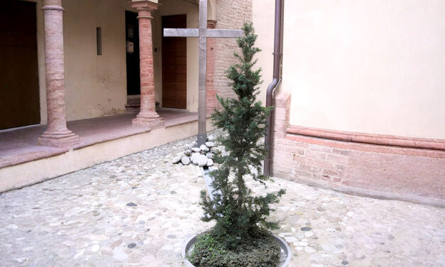 LA CROCE E L’ALBERO DELLA VITA