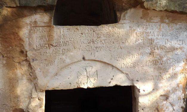 LA CHIESA RUPESTRE E LE CROCI PATENTI