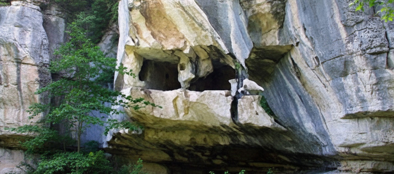 LA GROTTA DELLA MADRE TERRA