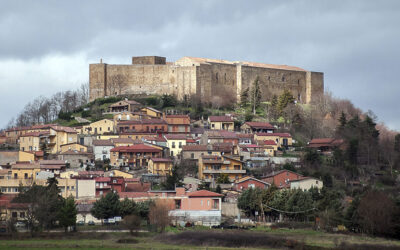 IL PIANTO DELLA REGINA E LE ORECCHIE D’ASINO DELL’IMPERATORE