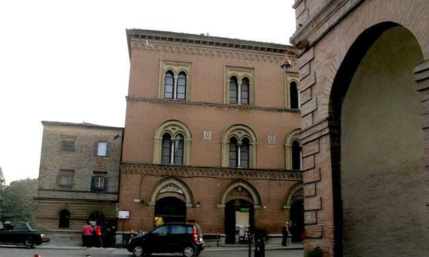 IL FANTASMA DELLA FINESTRA SEMPRE APERTA